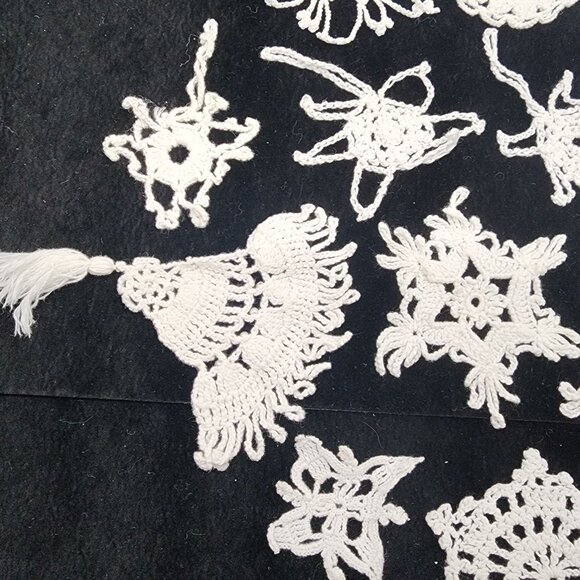 14 Handmade Crochet Snowflakes and Stars Christmas Ornaments Window Decor - Picture 6 of 8